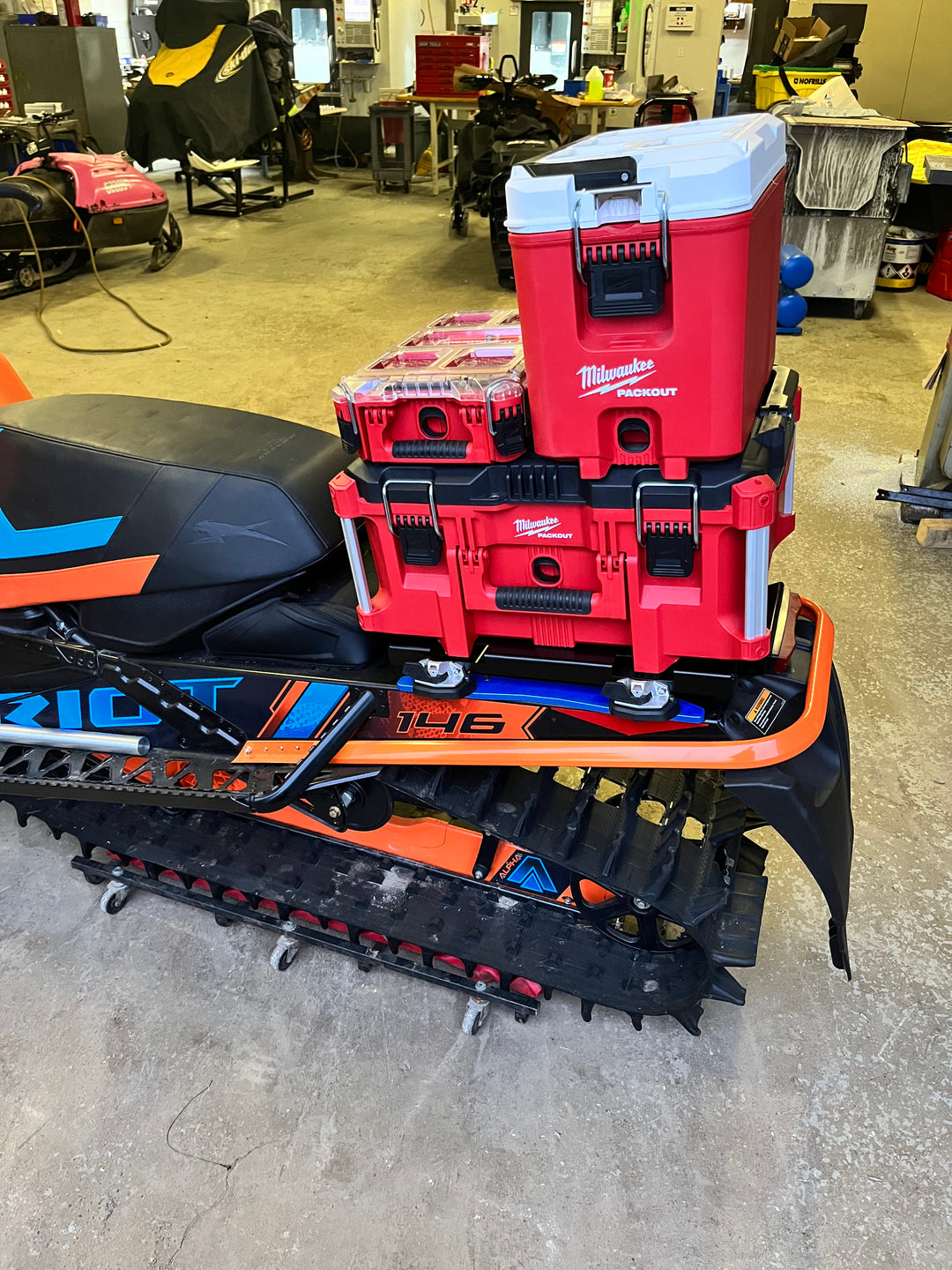 Milwaukee packout deals plate